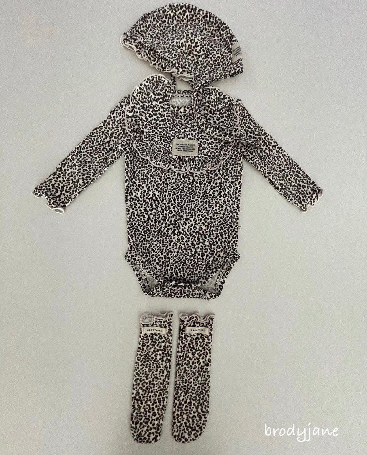 Korean Kidswear | BRODYJANE Baby Leopard Print 4-Piece Set
