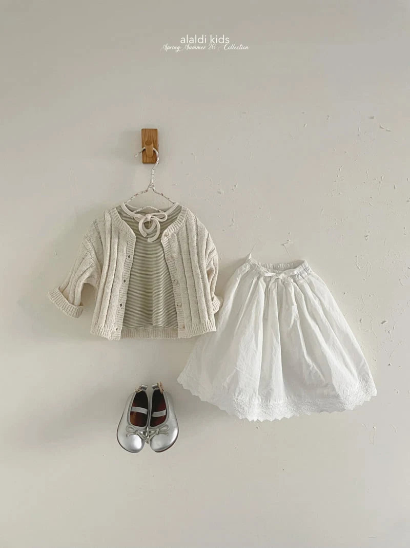 Korean Kidswear | Aladin Kids Vintage Lace Trim Skirt