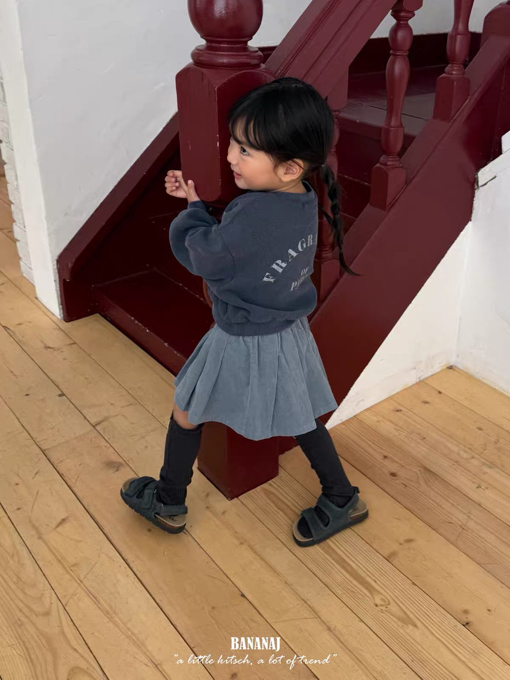 Korean Kidswear | Fragrance of Paris Sweatshirt