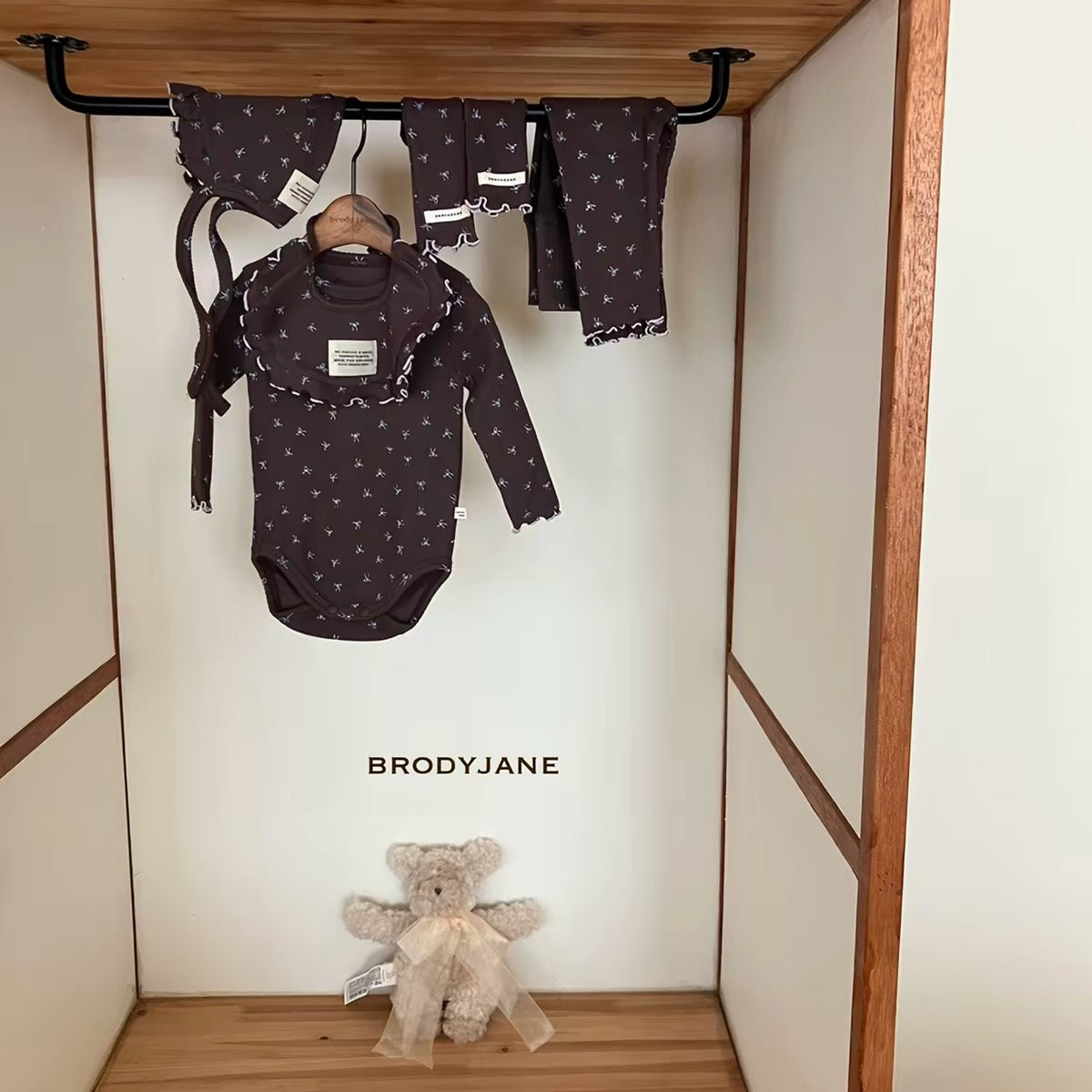 Korean Kidswear | Brody Jane Tiny Floral Ribbed Baby 4-Piece Set