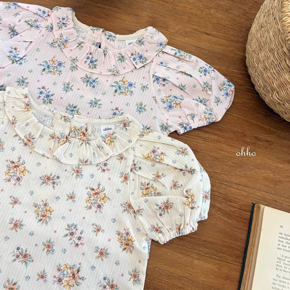 Korean Kidswear | Floral Peter Pan Collar Puff Sleeve Blouse